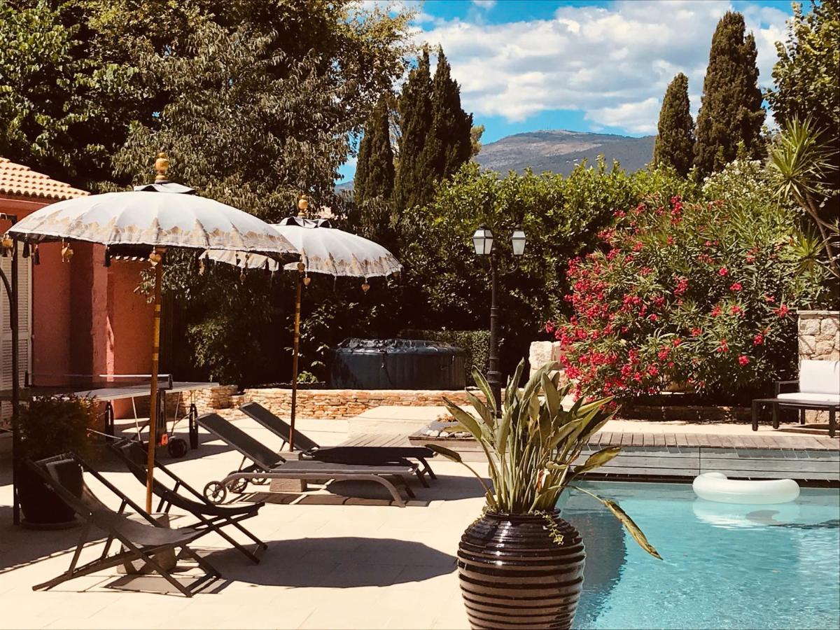 Villa Mathis Муан-Сарту Екстериор снимка